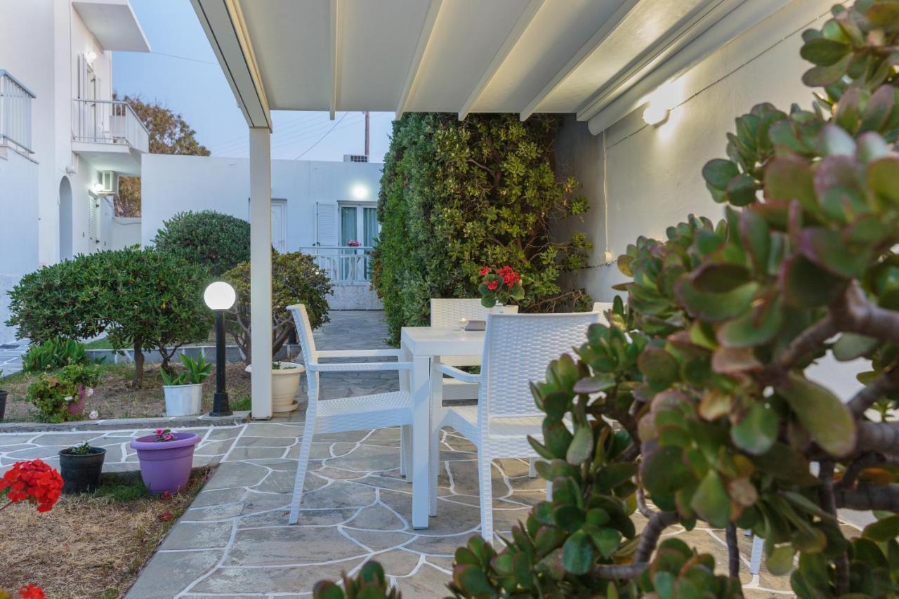 John'S Rooms & Studios Parikia  Exterior photo